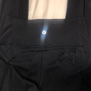 LULULEMON LEGGINGS!!